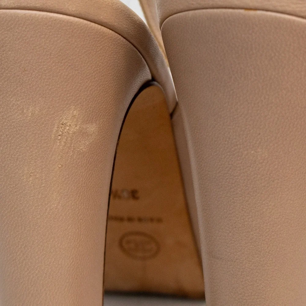 Chanel Women's Beige Leather CC Slingback Heels Size 37.5/US7.5‎